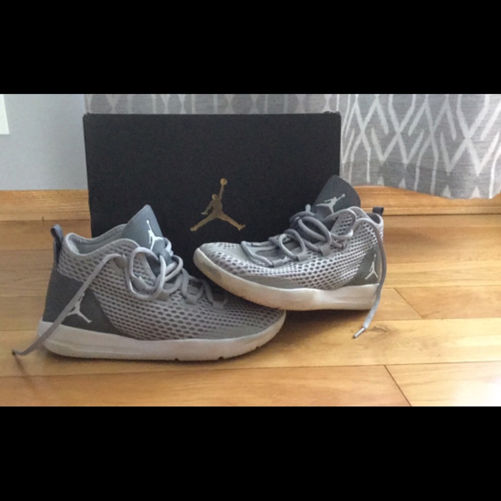 Jordan Reveal BG Sneakers